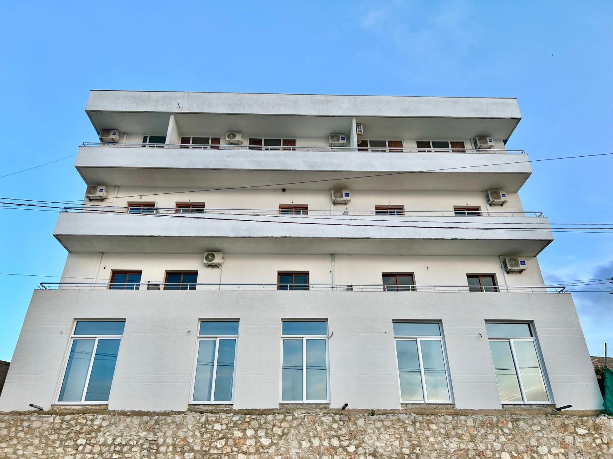 Redi'S Seaview Apartments Sarandë Exterior foto