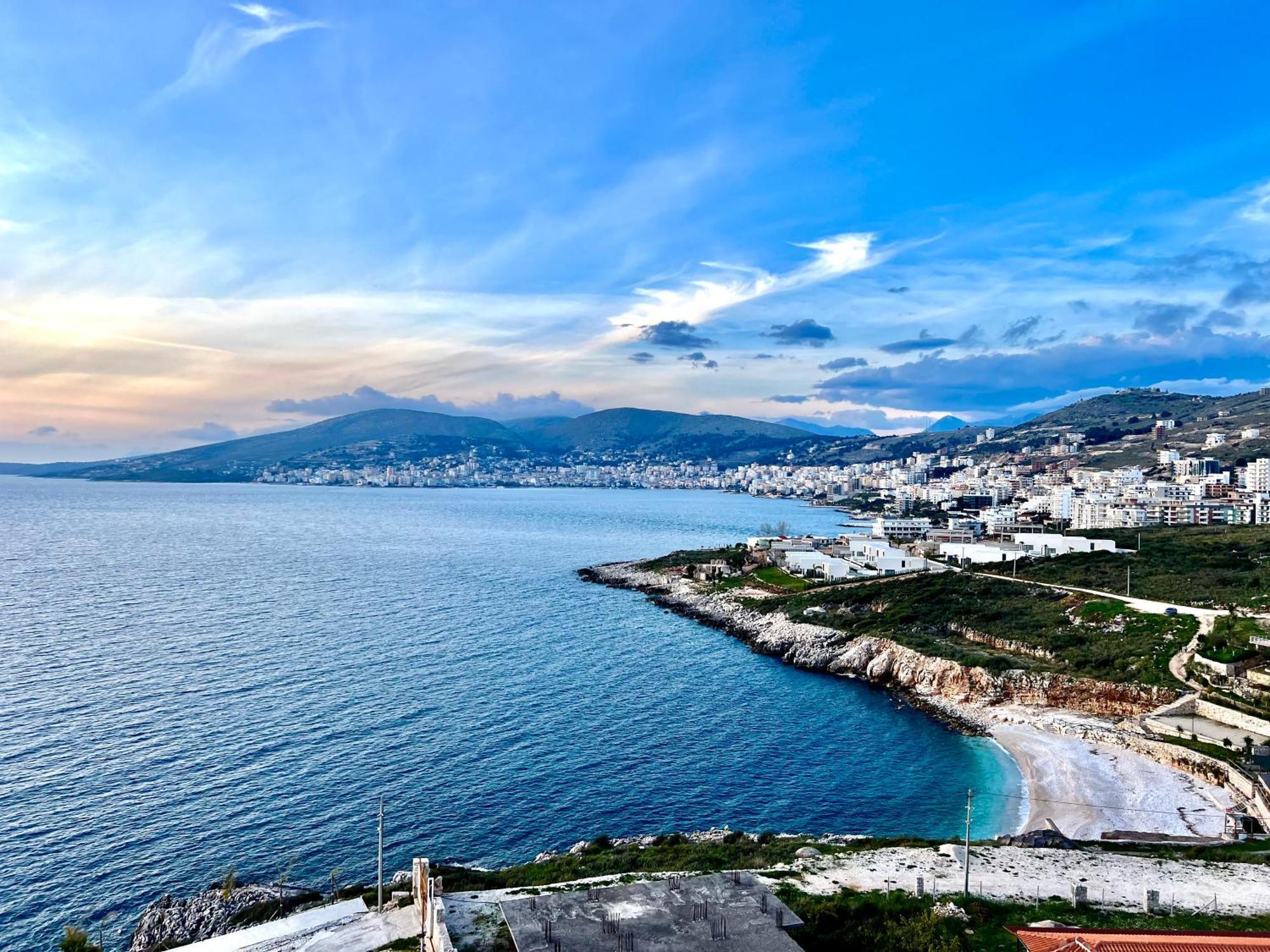 Redi'S Seaview Apartments Sarandë Exterior foto