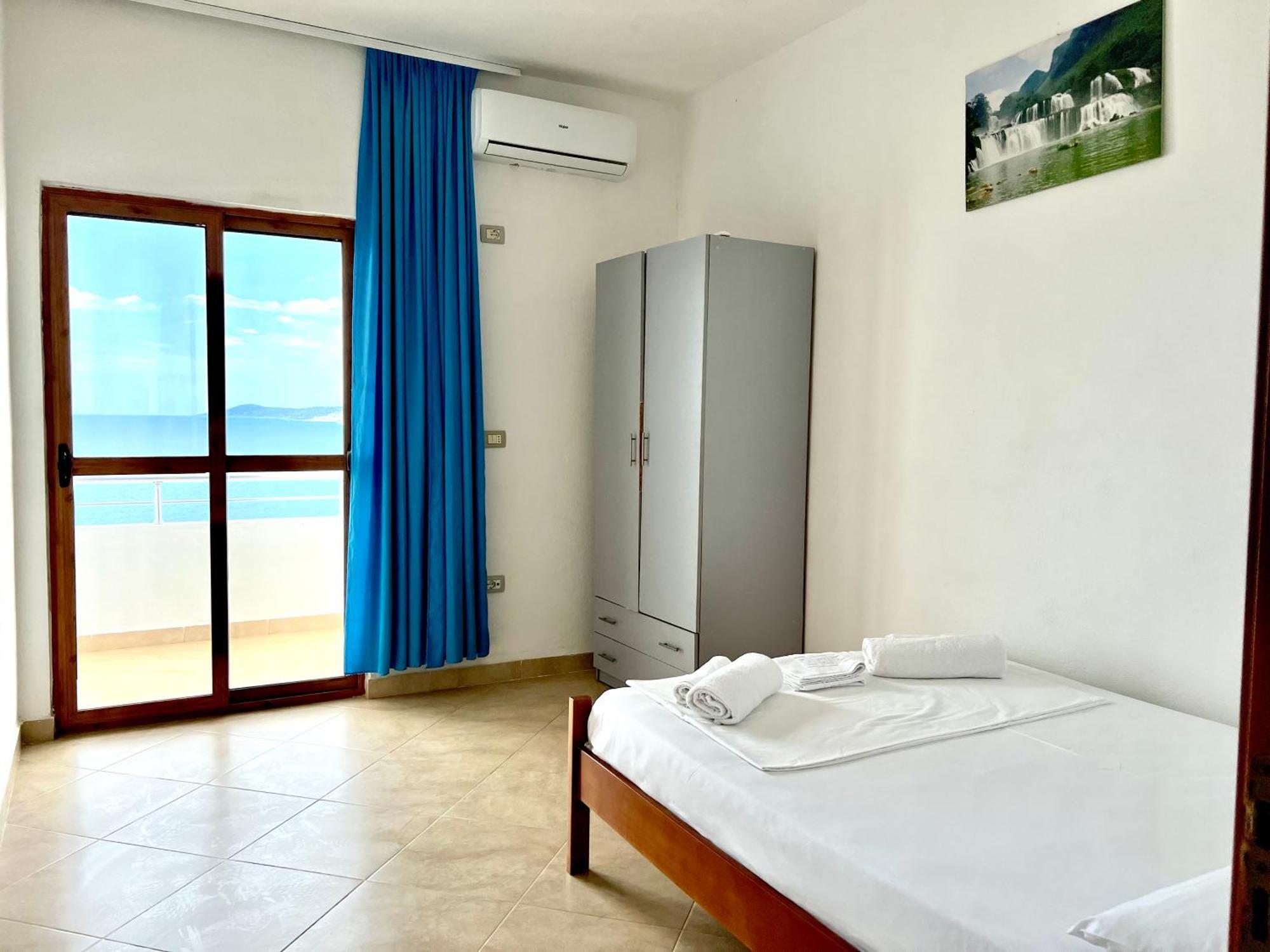 Redi'S Seaview Apartments Sarandë Exterior foto