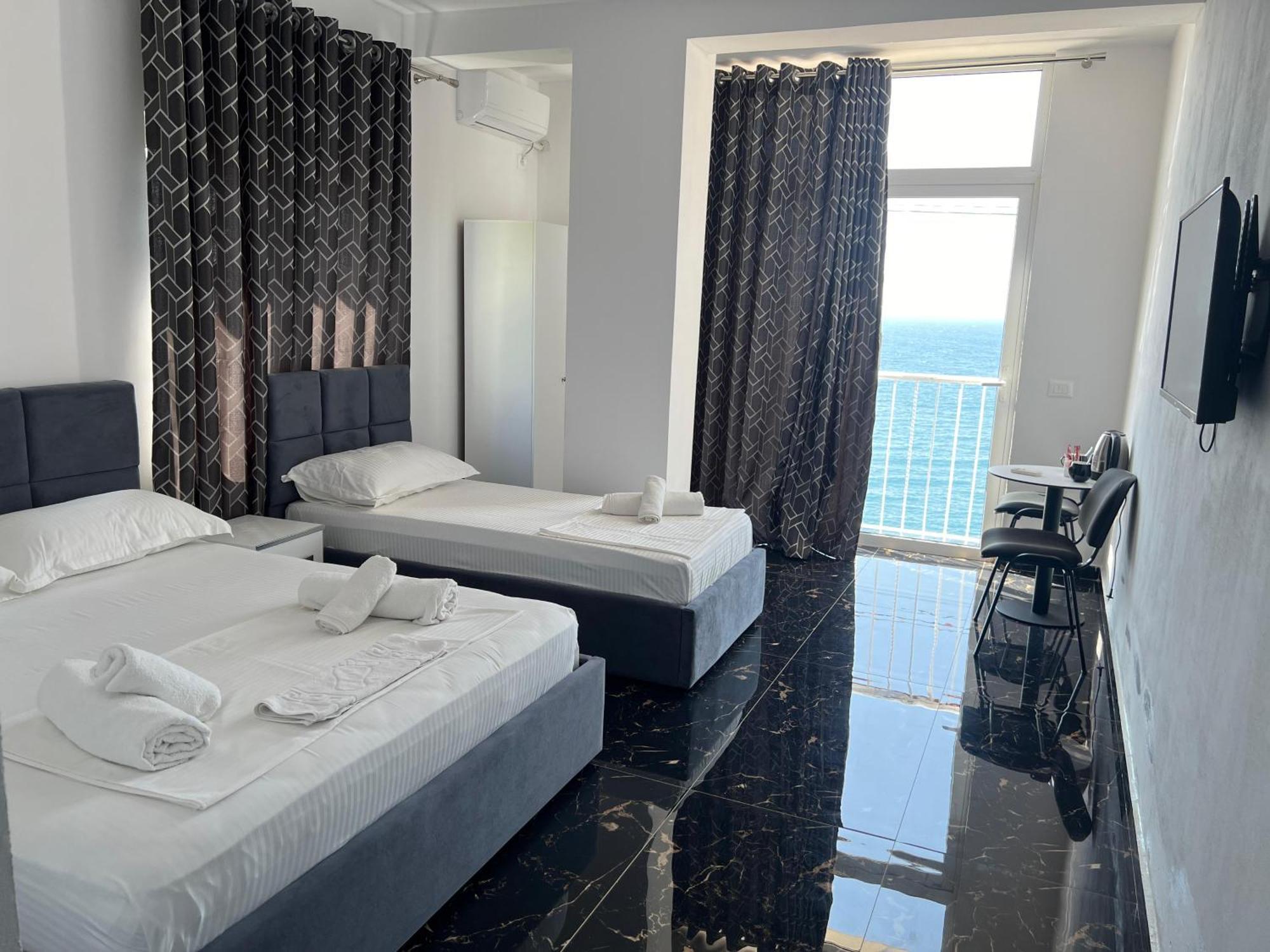 Redi'S Seaview Apartments Sarandë Exterior foto
